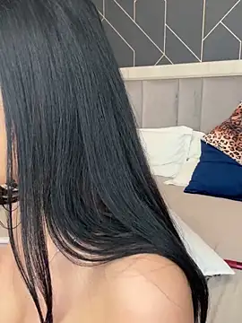 EmyLaveau online show from February 15, 8:22 am