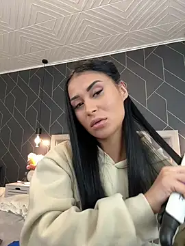 EmyLaveau online show from February 25, 6:03 am