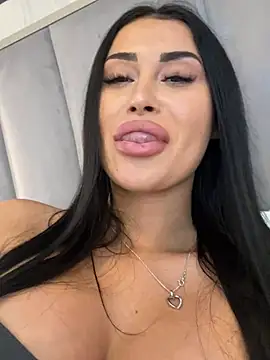 EmyLaveau online show from February 26, 6:15 am