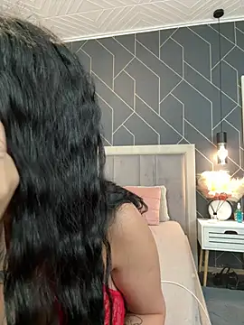 EmyLaveau online show from March 5, 6:23 am