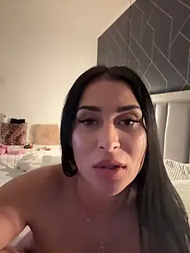 EmyLaveau online show from March 18, 3:21 pm