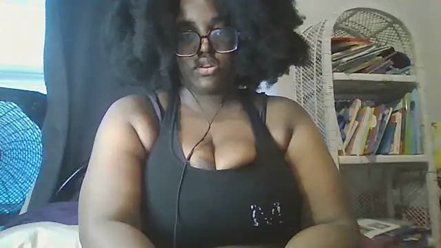 Snapshot of MissCC99 chatting on June 18, 12:44 am MissCC99 online show from June 18, 12:44 am