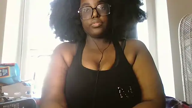 Snapshot of MissCC99 chatting on June 19, 9:18 pm MissCC99 online show from June 19, 9:18 pm