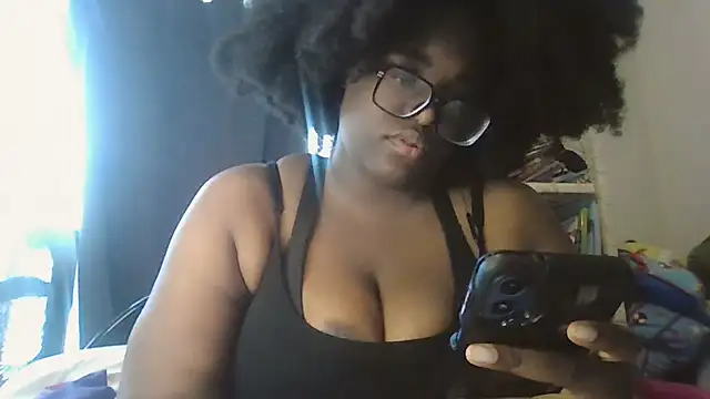 Snapshot of MissCC99 chatting on June 25, 10:36 pm MissCC99 online show from June 25, 10:36 pm