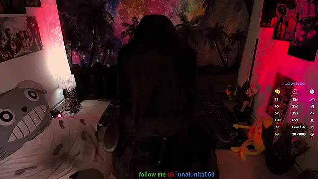 emma luna59 online show from January 16, 11:59 pm