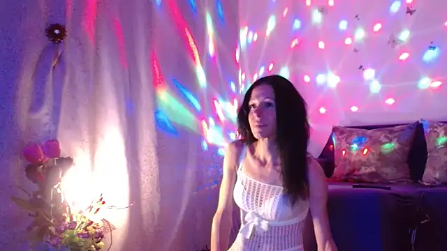 Snapshot of ElysaSun chatting on September 13, 5:46 pm ElysaSun online show from September 13, 5:46 pm