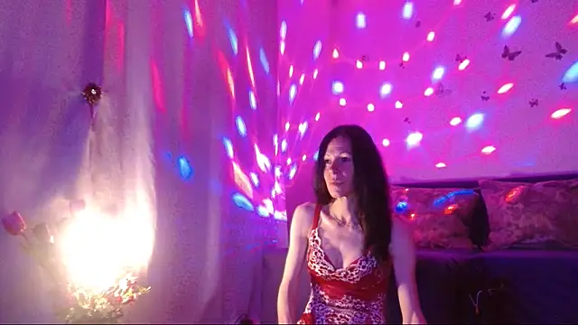 Snapshot of ElysaSun chatting on May 24, 5:40 pm ElysaSun online show from May 24, 5:40 pm
