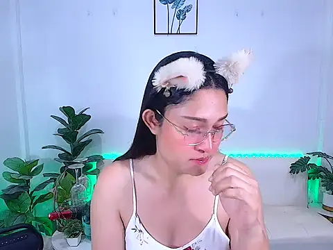 plysaithailand online show from November 11, 11:05 pm