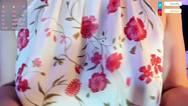 Snapshot of Abby_Sweet1_ chatting on November 5, 11:32 am Abby Sweet1 online show from November 5, 11:32 am