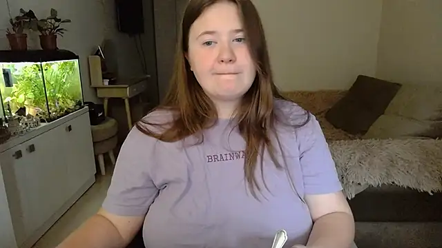 remirann  online show from December 10, 12:27 pm