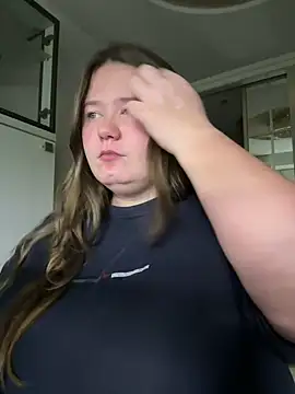 remirann  online show from December 21, 2:47 pm