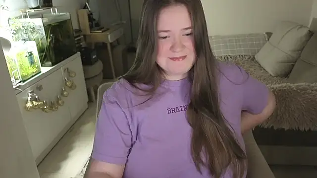 remirann  online show from February 3, 3:39 pm