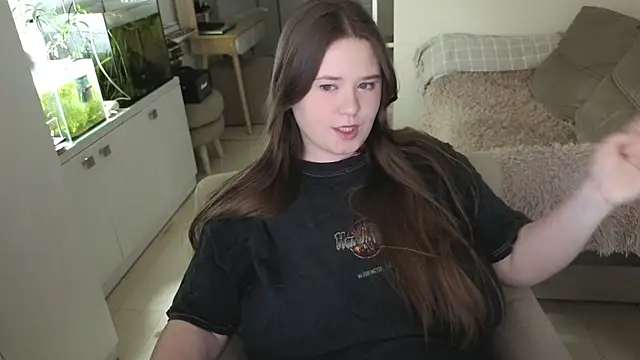 remirann  online show from April 4, 3:42 pm