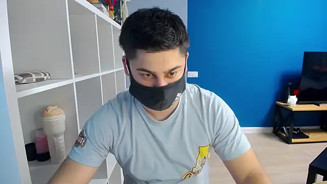 Tomguys online show from March 4, 7:32 pm