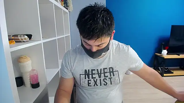 Tomguys online show from March 6, 8:05 pm