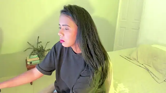 rosaaliiaa1 online show from October 31, 4:19 pm