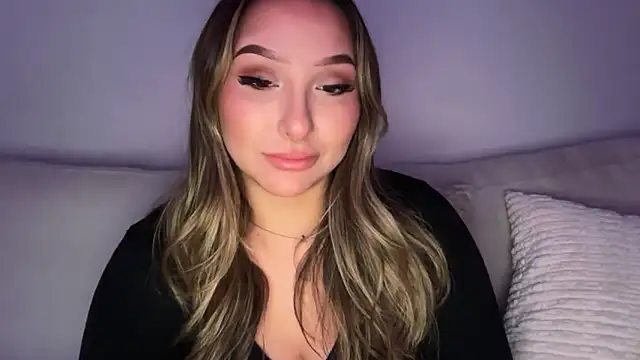 lustfulsmiles online show from April 1, 12:17 pm