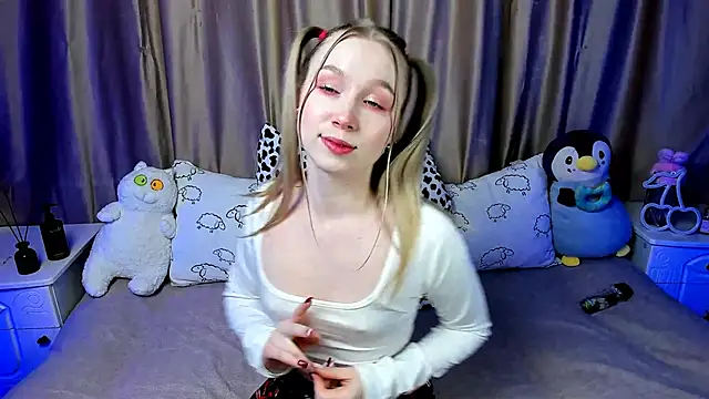 LilyStarlight online show from January 12, 3:39 am