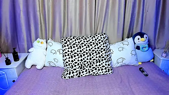 LilyStarlight online show from February 19, 6:33 am