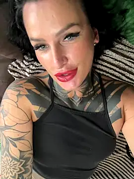 InkedBiitch online show from October 11, 10:03 am