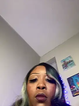 NikkiNoelanii online show from March 2, 10:14 am