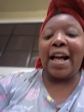 NikkiNoelanii online show from September 23, 7:06 pm