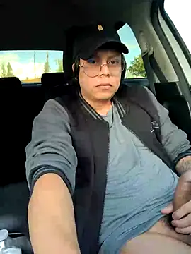 Snapshot of jceodo100 chatting on February 19, 11:01 pm jceodo100 online show from February 19, 11:01 pm