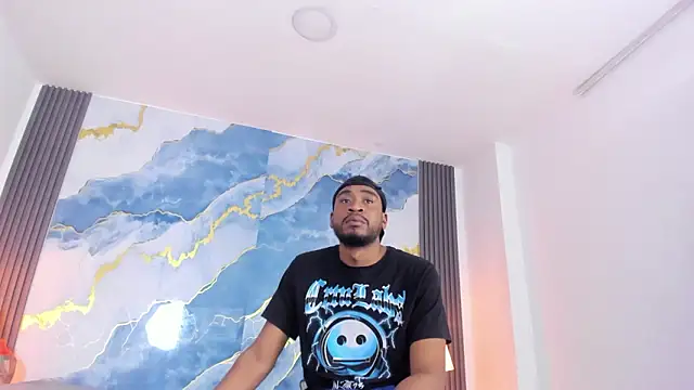 Kylieandjhonny online show from February 19, 7:32 pm