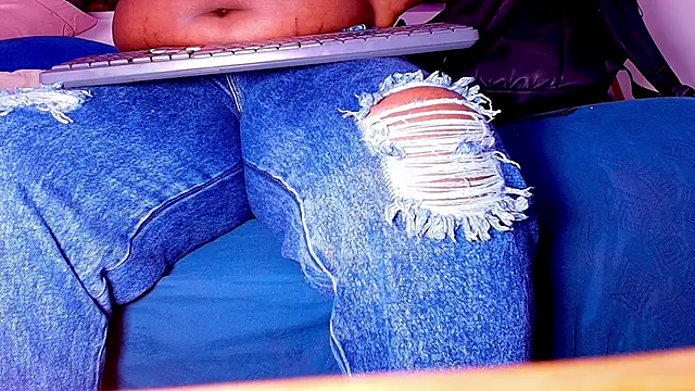  ebony-queen  online show from September 26, 1:15 pm