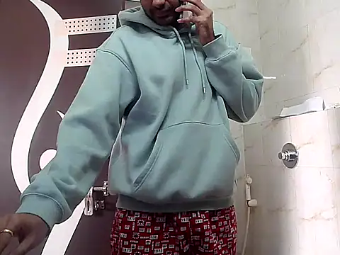 Snapshot of king_kong_india1 chatting on January 10, 5:26 am king kong india1 online show from January 10, 5:26 am