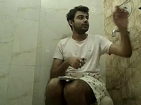 Snapshot of king_kong_india1 chatting on January 12, 6:59 pm king kong india1 online show from January 12, 6:59 pm