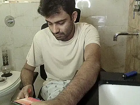 Snapshot of king_kong_india1 chatting on October 5, 5:28 am king kong india1 online show from October 5, 5:28 am