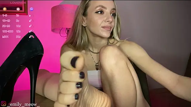  Emily Sweety  online show from January 28, 3:04 pm