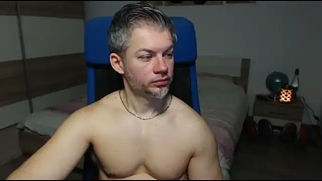 RobbyShawz online show from February 22, 5:44 am