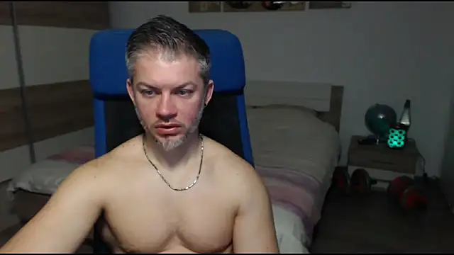 RobbyShawz online show from March 5, 5:40 am