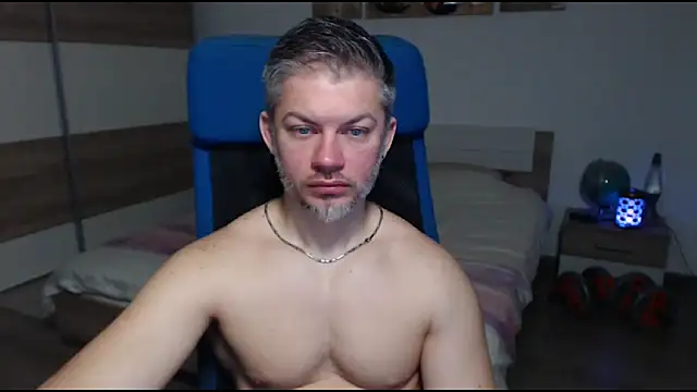 RobbyShawz online show from March 8, 5:38 am