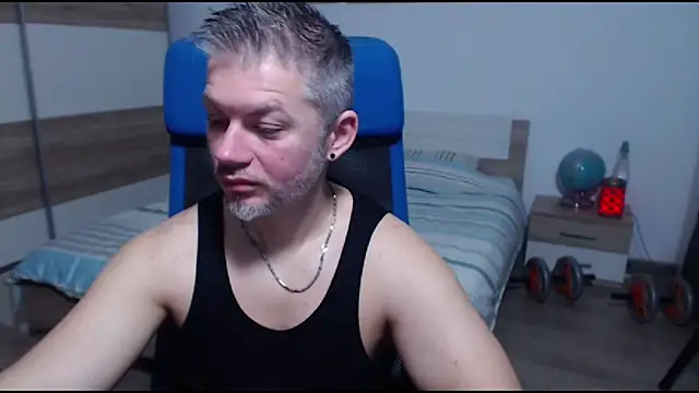 RobbyShawz online show from December 23, 5:27 am