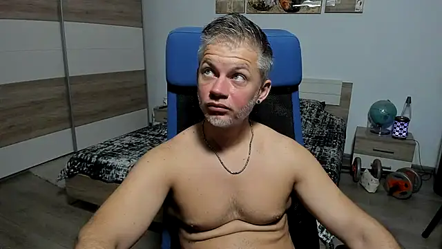 RobbyShawz online show from July 9, 4:16 am