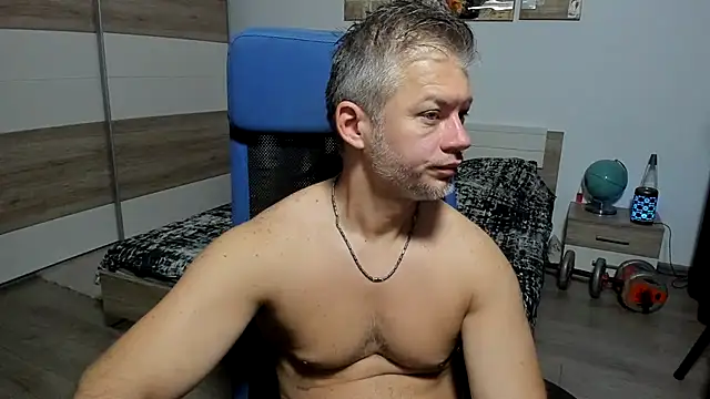 RobbyShawz online show from July 11, 4:48 am
