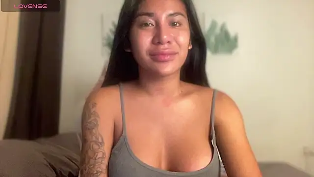 Alaia Pope online show from July 18, 1:21 am