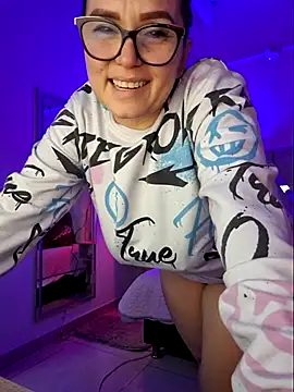 MariaPau 83 online show from March 19, 9:30 pm