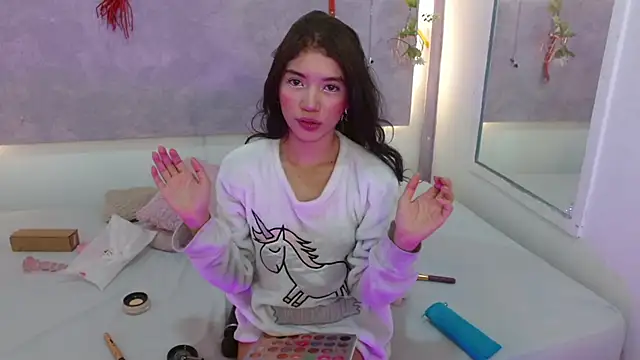 Sweetcristin online show from October 4, 11:58 pm