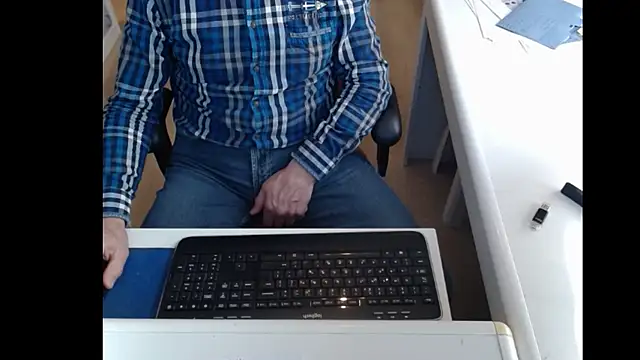 dutchpornking online show from March 8, 11:16 am