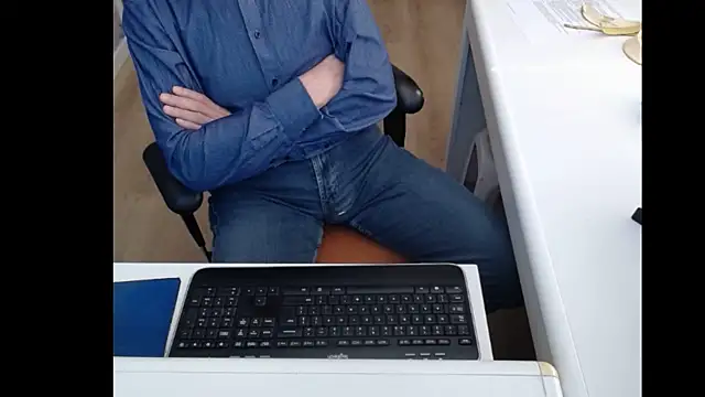 dutchpornking online show from March 19, 12:45 pm