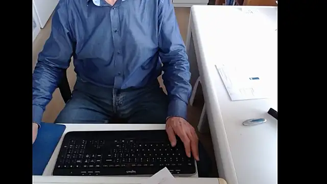 dutchpornking online show from September 19, 6:48 am