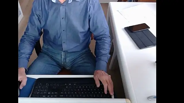 dutchpornking online show from October 3, 6:43 am