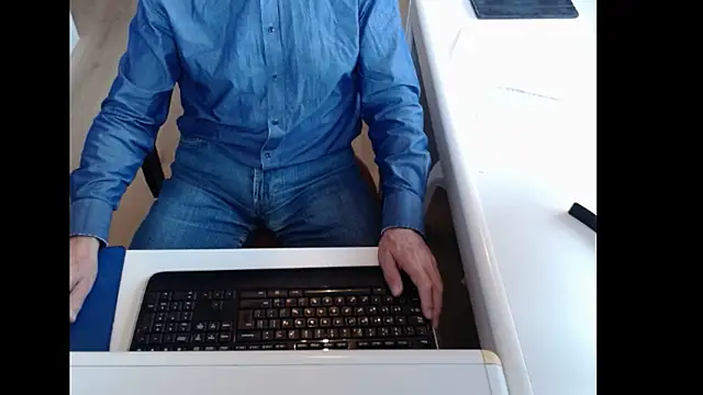 dutchpornking online show from October 14, 7:53 am