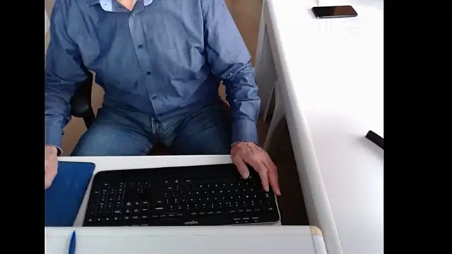 dutchpornking online show from October 15, 7:19 am