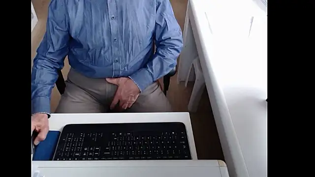 dutchpornking online show from March 11, 8:09 am