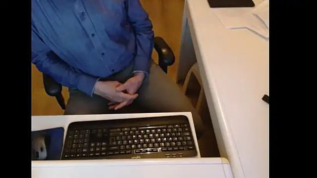 dutchpornking online show from March 30, 6:20 pm